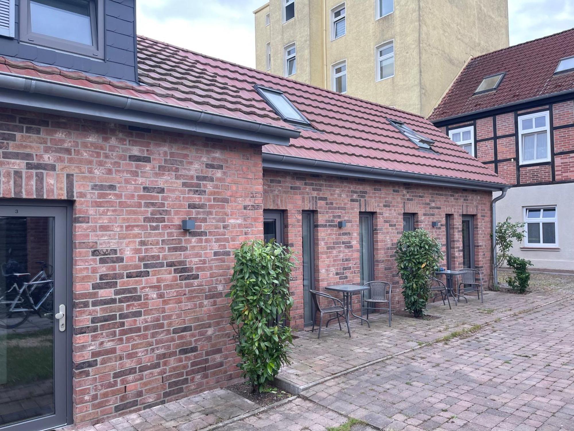 kleines Appartement am Schlossparkcenter Schwerin  Exterior foto